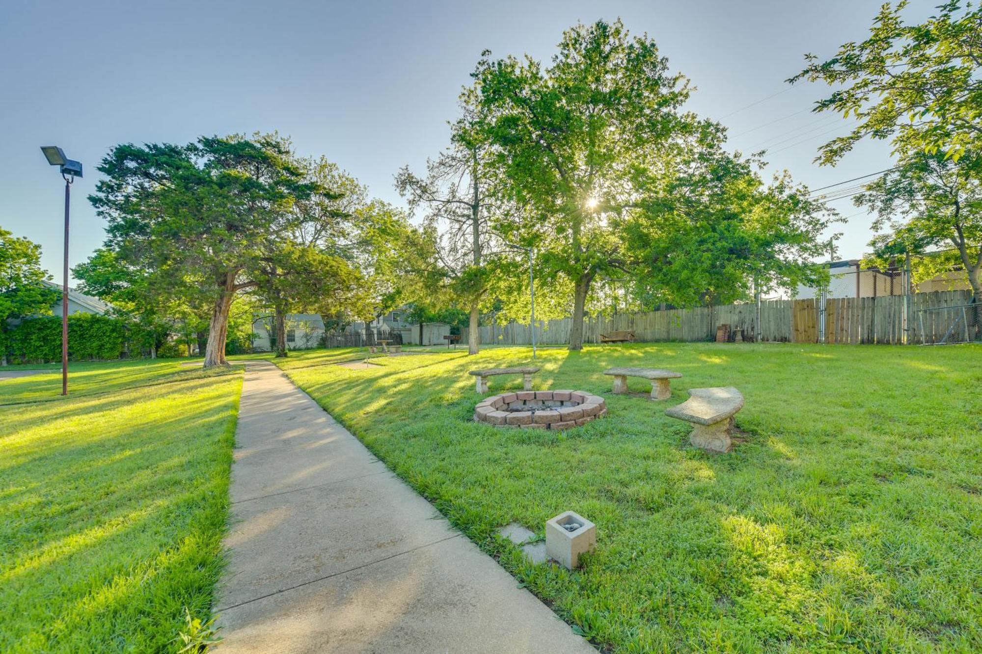 Waco Vacation Rental Near Magnolia Market Экстерьер фото